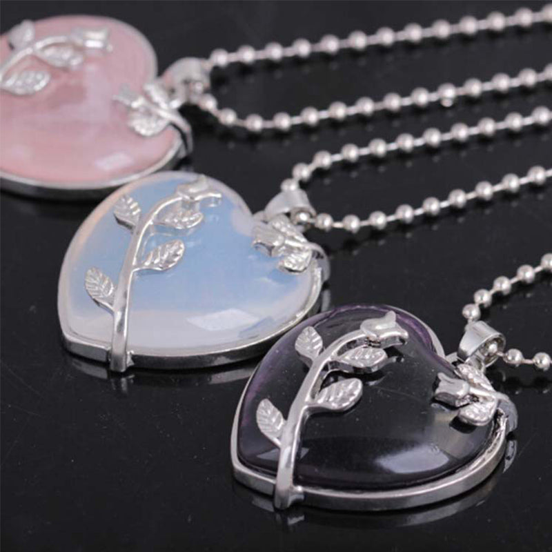 Elegant heart-shaped rose quartz necklace - Amara Collection