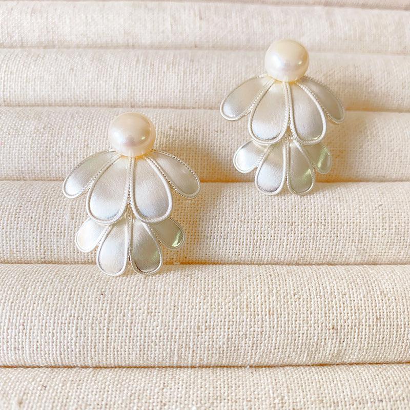 Lunara Earrings - Elegant Double Flower Pattern