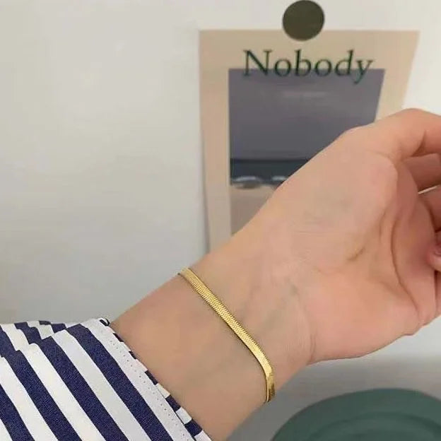 Isolde Slangen Single Bracelet - A Beautiful Accessory for Every Occasion!