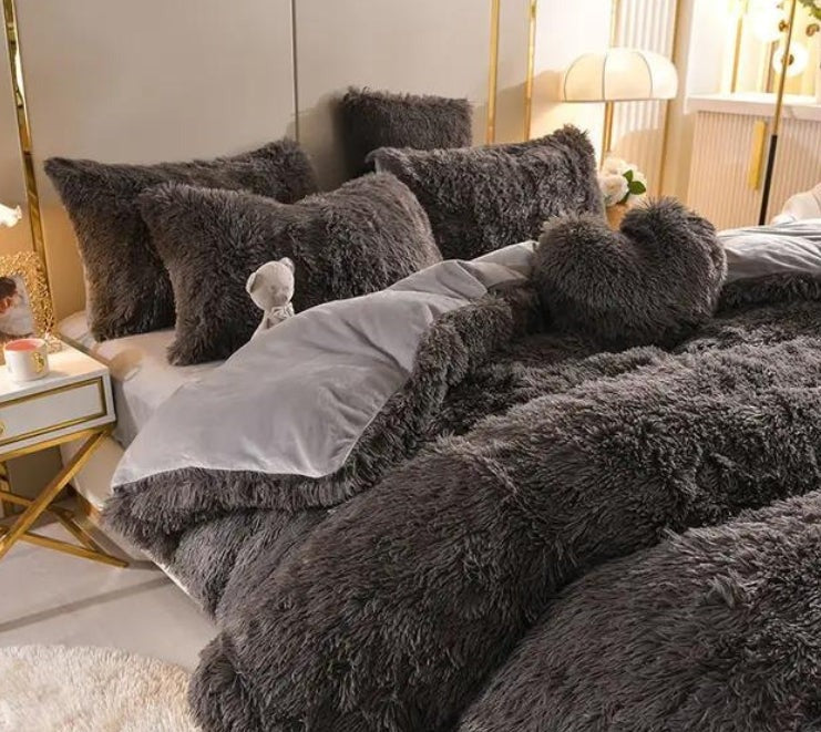VelvetEase – Luxurious Velvet Duvet Cover for All Seasons