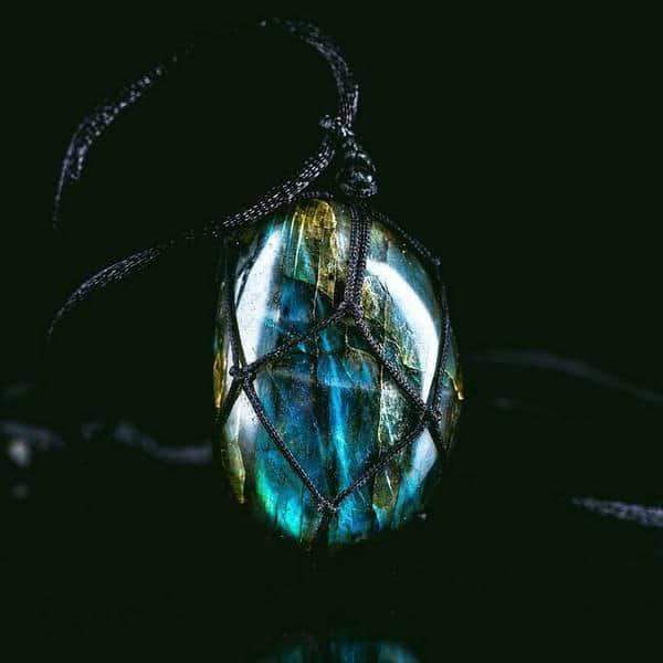 Aris DragonHeart Necklace – Mysterious Labradorite Jewelry