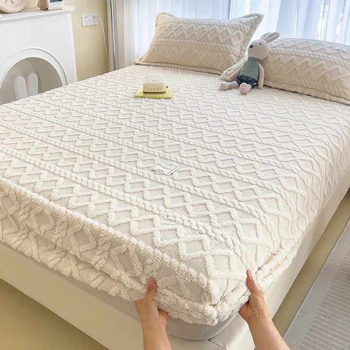 LuxeLoom Duvet - Luxurious Fleece Duvet for Ultimate Warmth and Comfort
