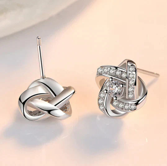 Charming Liebdesknoop Pendant and Earring Set | The perfect gift!