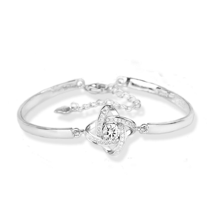 Stylish Love Knot Bracelet | Perfect for Daily Wear!