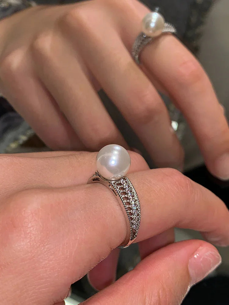 Elegant Vintage Pleated Pearl Ring - Elara
