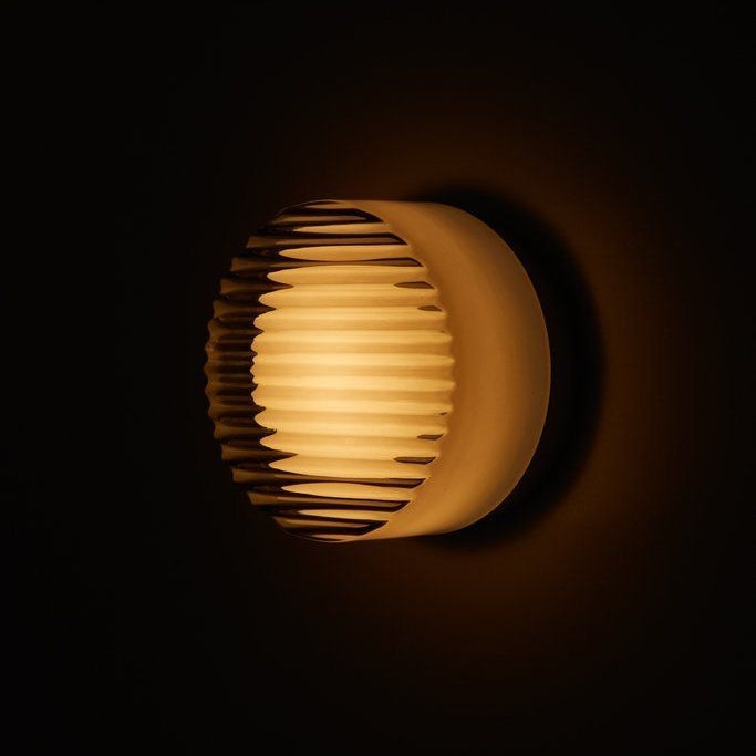 LumLight Stylish LED Wall Lamp - For Modern and Sustainable Living Comfort