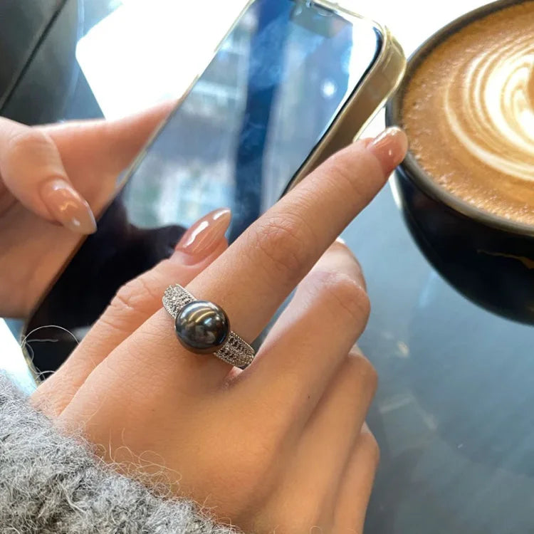 Elegant Vintage Pleated Pearl Ring - Elara