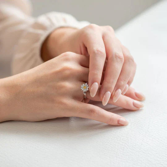 CalmRing Nua - Stylish Ring for Stress and Anxiety