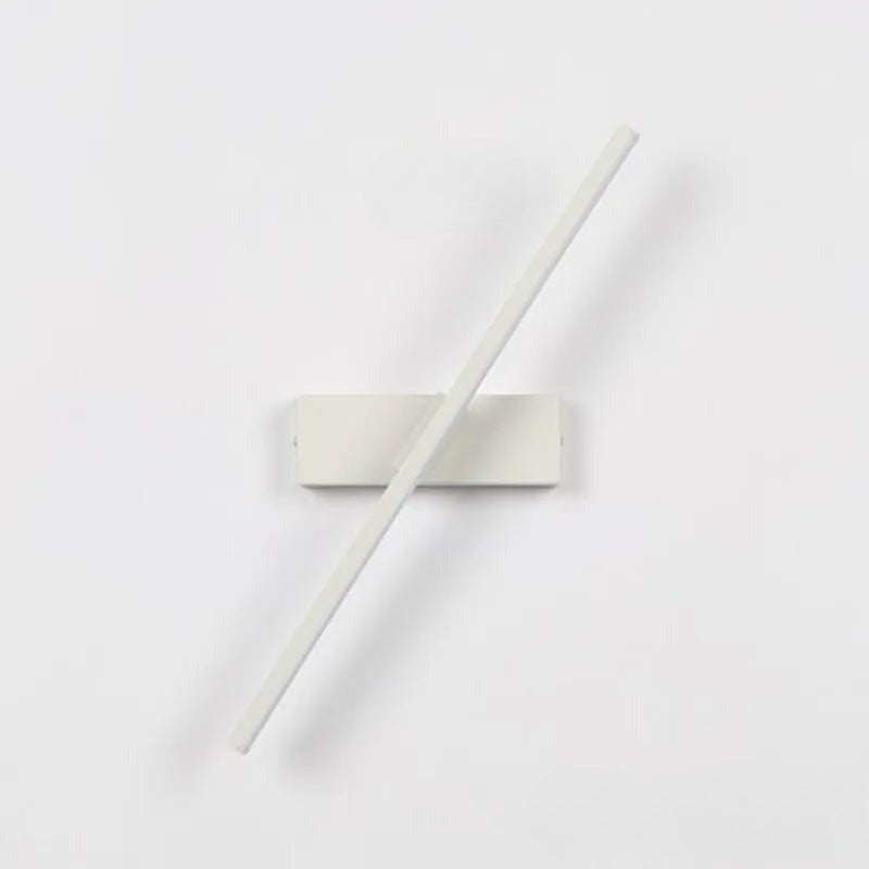 LuxeGlow Wall Lamp - Elegant Wall Lamp with Flexible Lighting for Modern Interiors