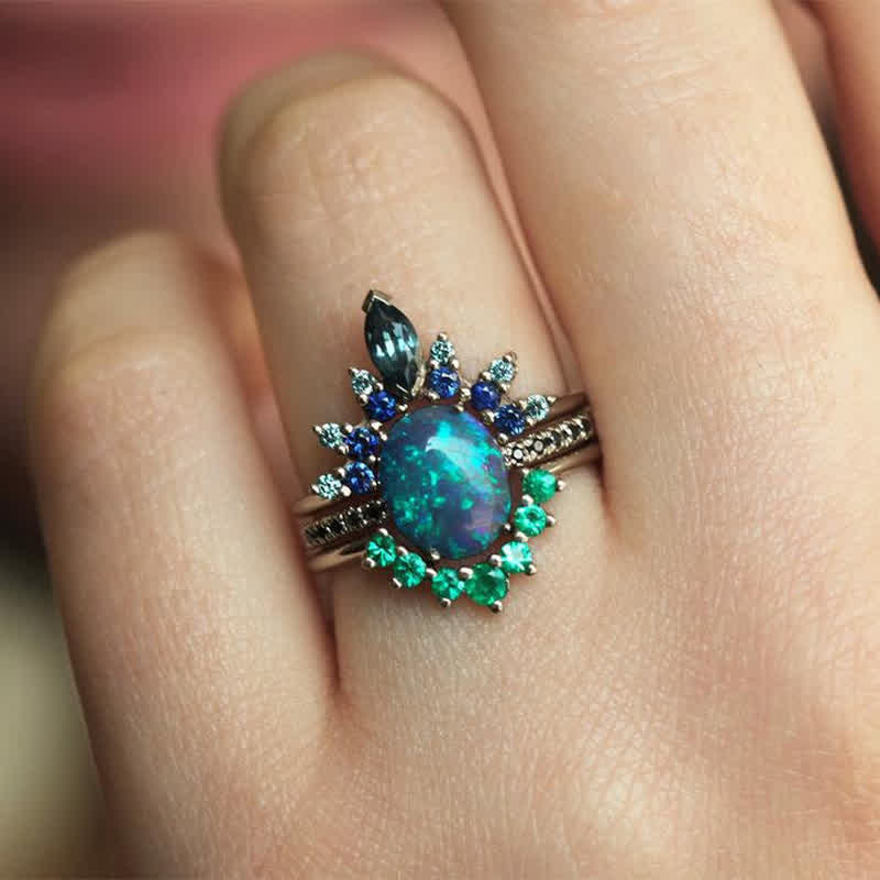 Isabella 3-piece ring set with stunning sapphires and opals