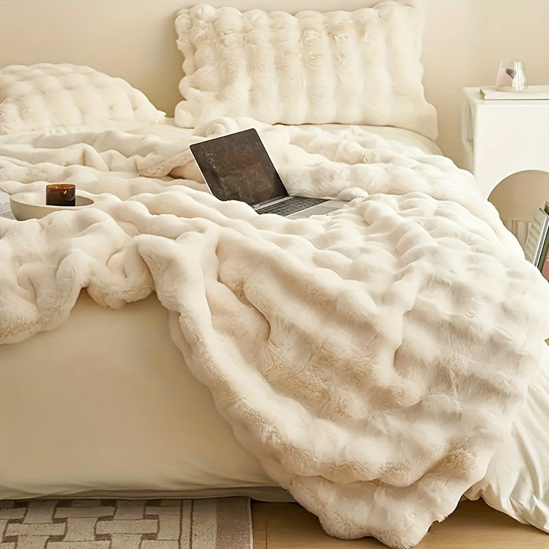 Elegant Rabbit Fleece Blanket - Luxurious and Durable