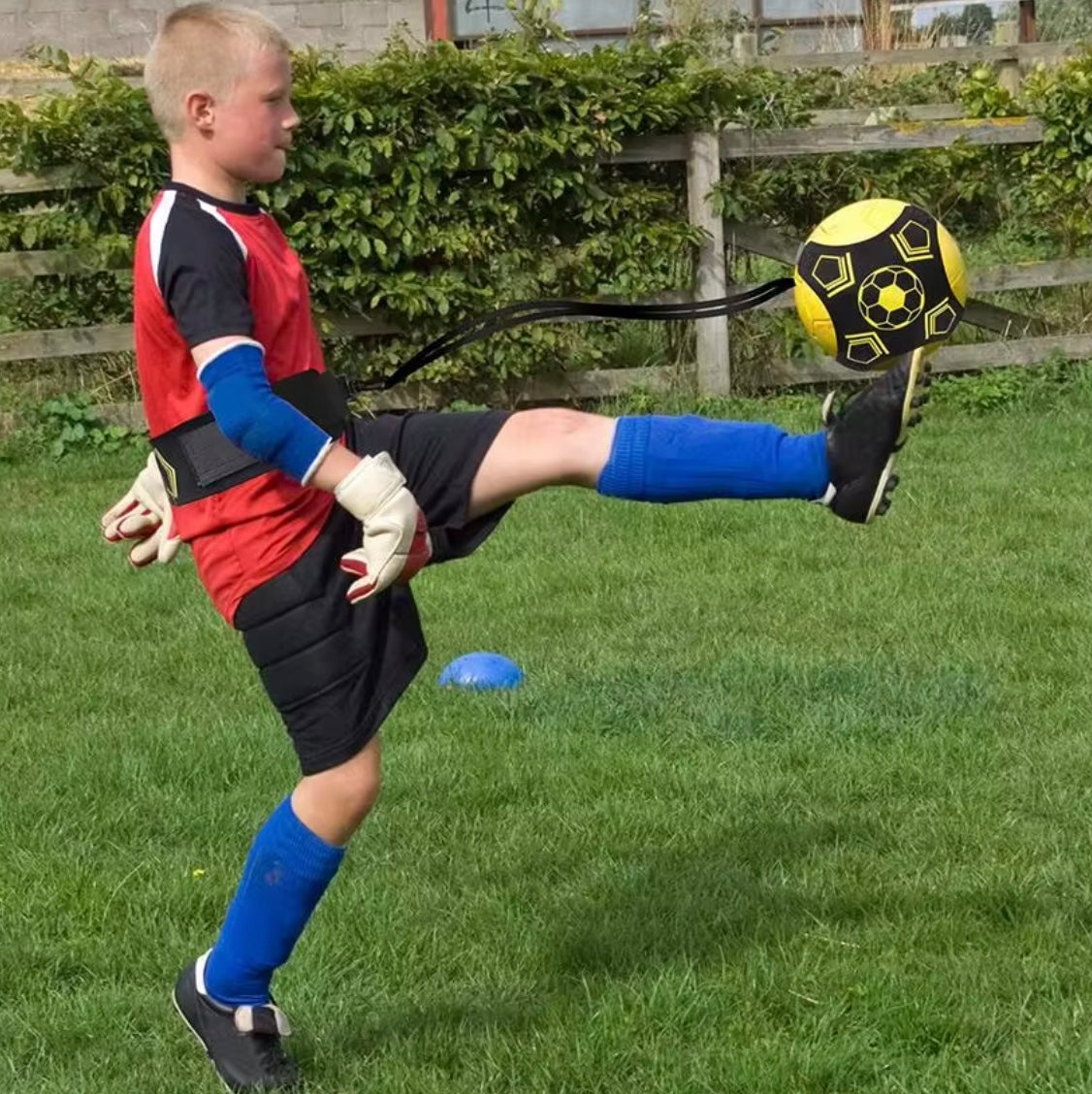 FootMaster - Standalone Football Training System for Home
