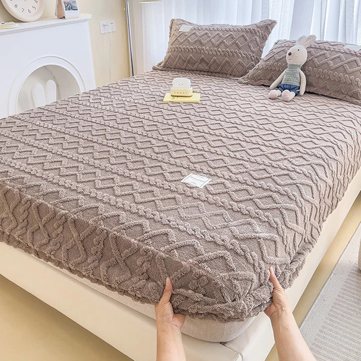 LuxeLoom Duvet - Luxurious Fleece Duvet for Ultimate Warmth and Comfort