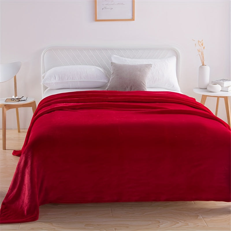 ComfortFlannel – Luxurious, Breathable Polyester Blanket for All Seasons