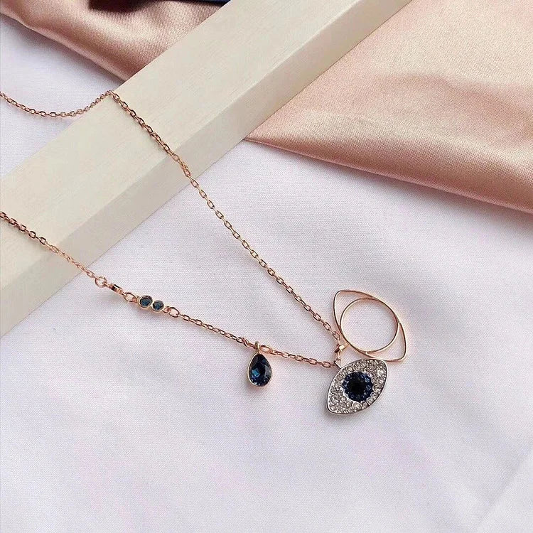 Amira's Enchanting Boze Oog Necklace and Bracelet Set