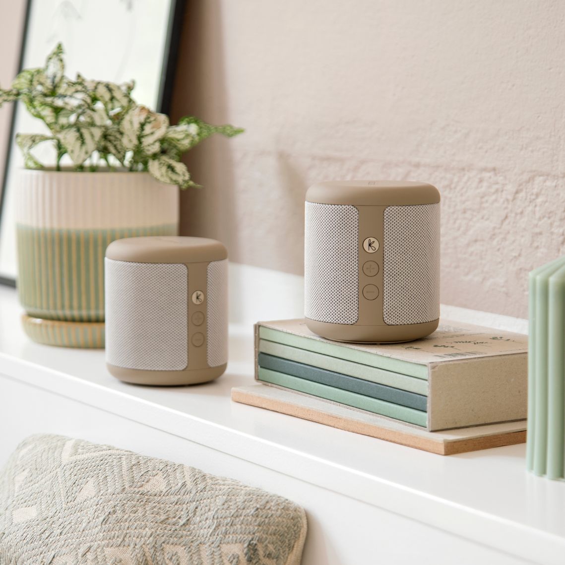 SoundWave – Portable Bluetooth Speaker with Powerful Sound