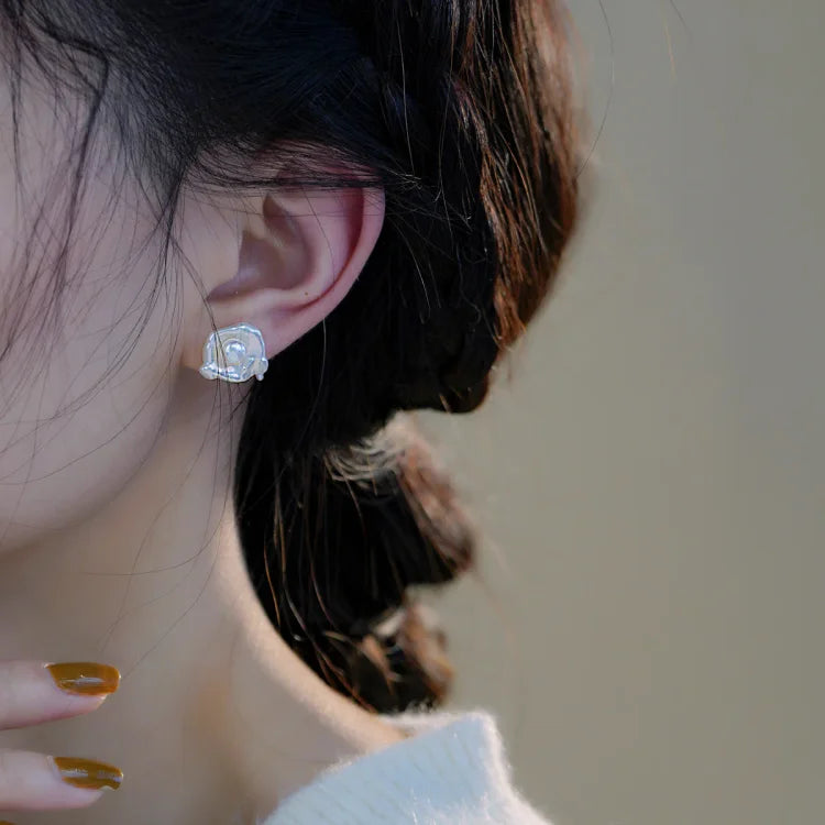 Elegant Baroque Pearl Earrings - Noa