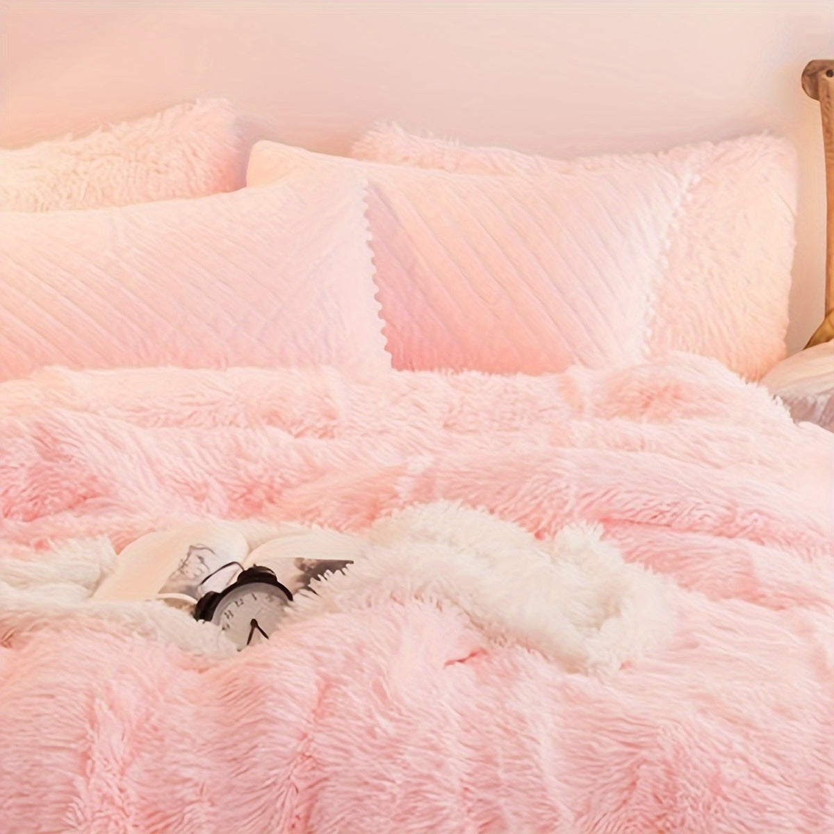 VelvetLux – Luxurious Velvet Duvet Cover Set for All Year Round