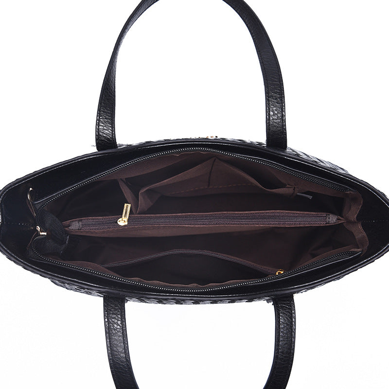 EleganceCarry - Luxurious and Stylish Handbag for Women