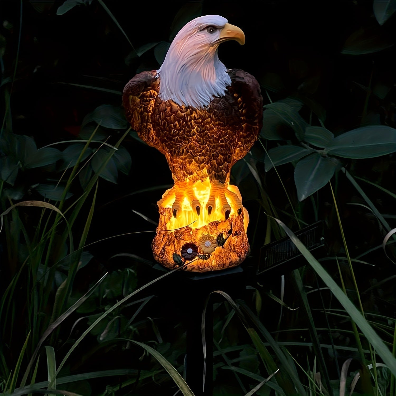 SolarGlow Eagle - Stylish Solar Lamp for Garden Lighting