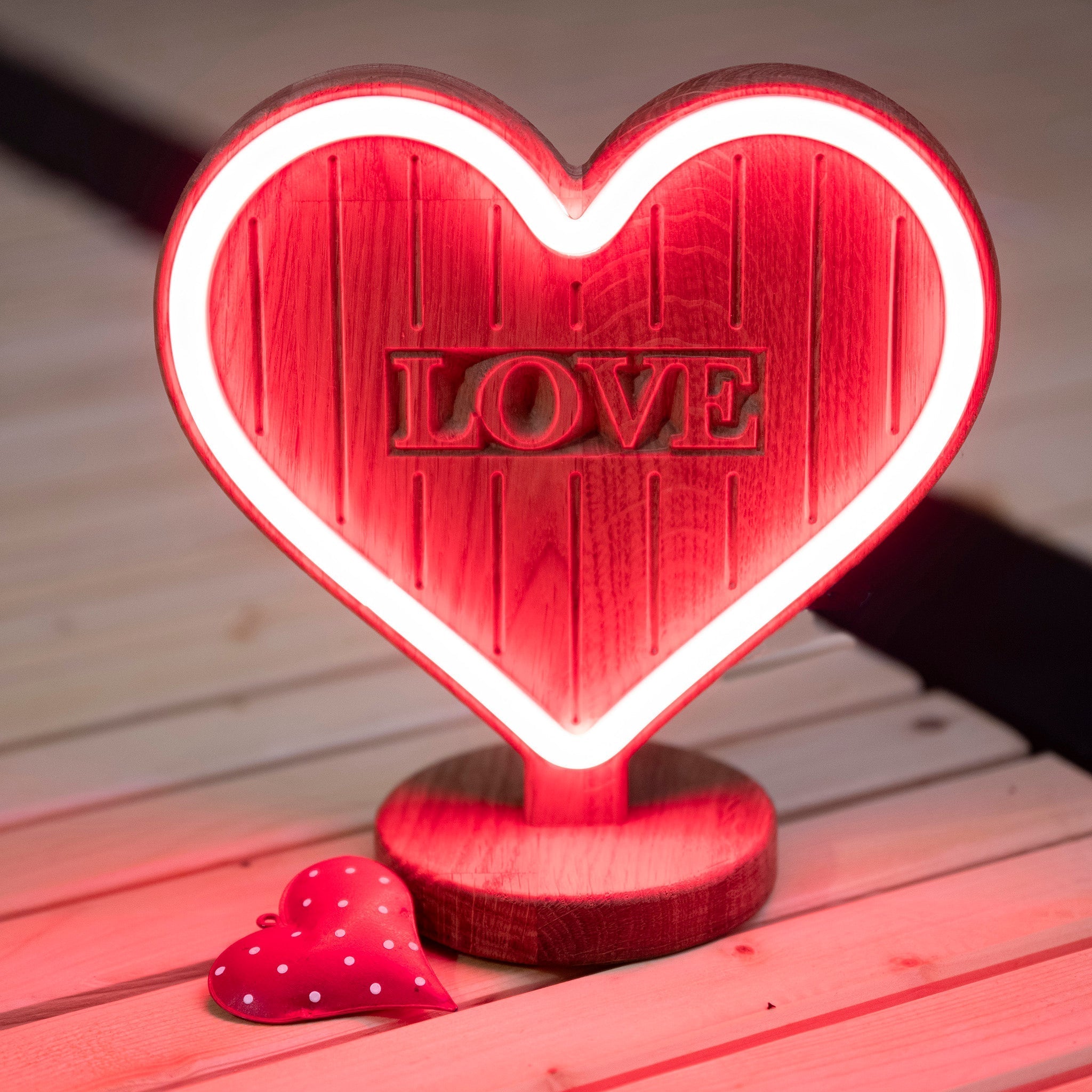 LoveGlow - Wooden Neon Heart with Remote Control