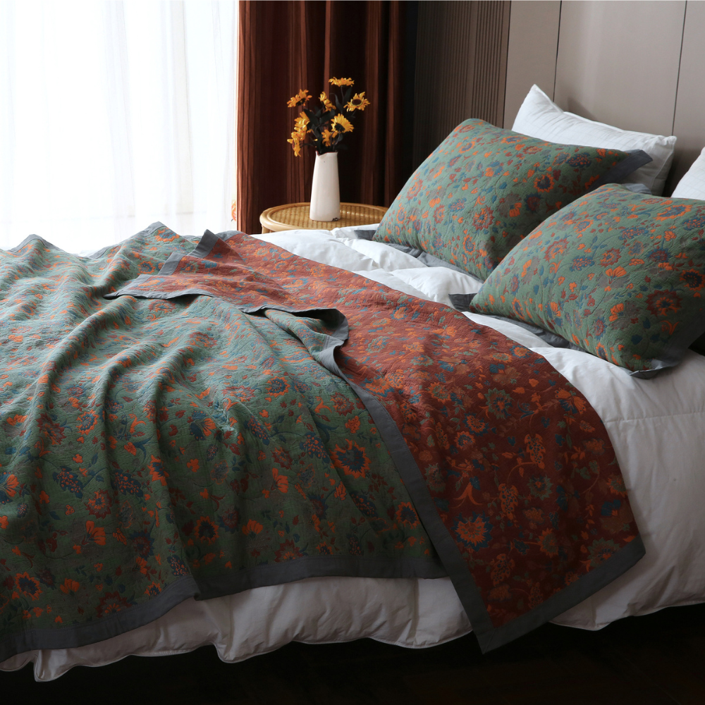 Gothel™ Retro Floral Throw – Luxurious Vintage Feel