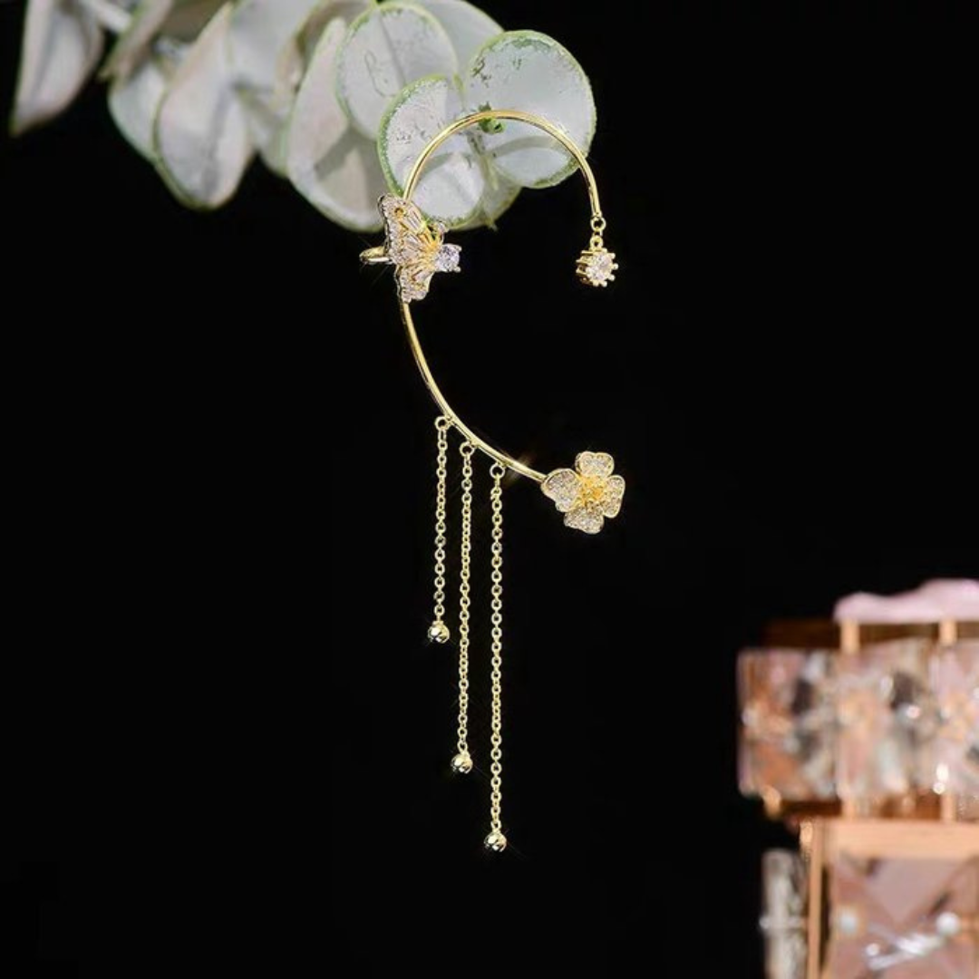 Aurelia Butterfly Pendant – Unique Fashion Accessory