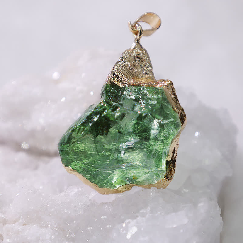 Elegant natural moldavite necklace - Lyra