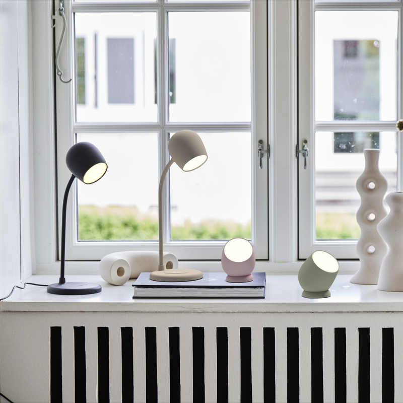 SmartGlow - LED-lampa med Bluetooth och uppladdning