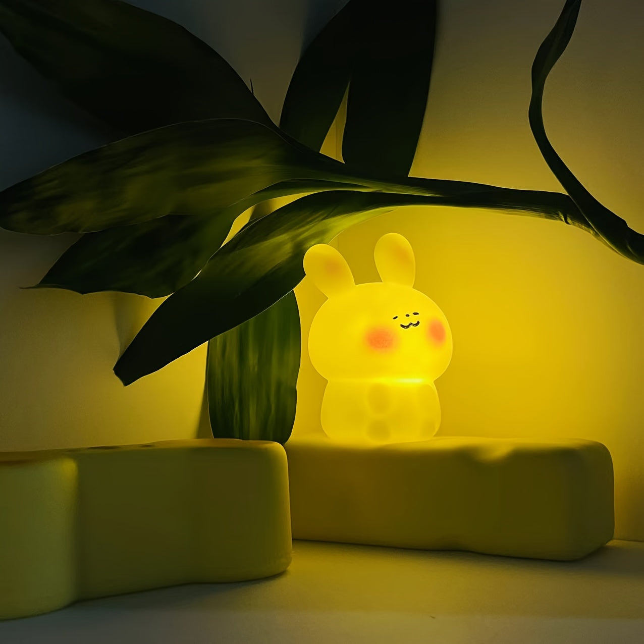 GlowDeco – Stylish wireless night light