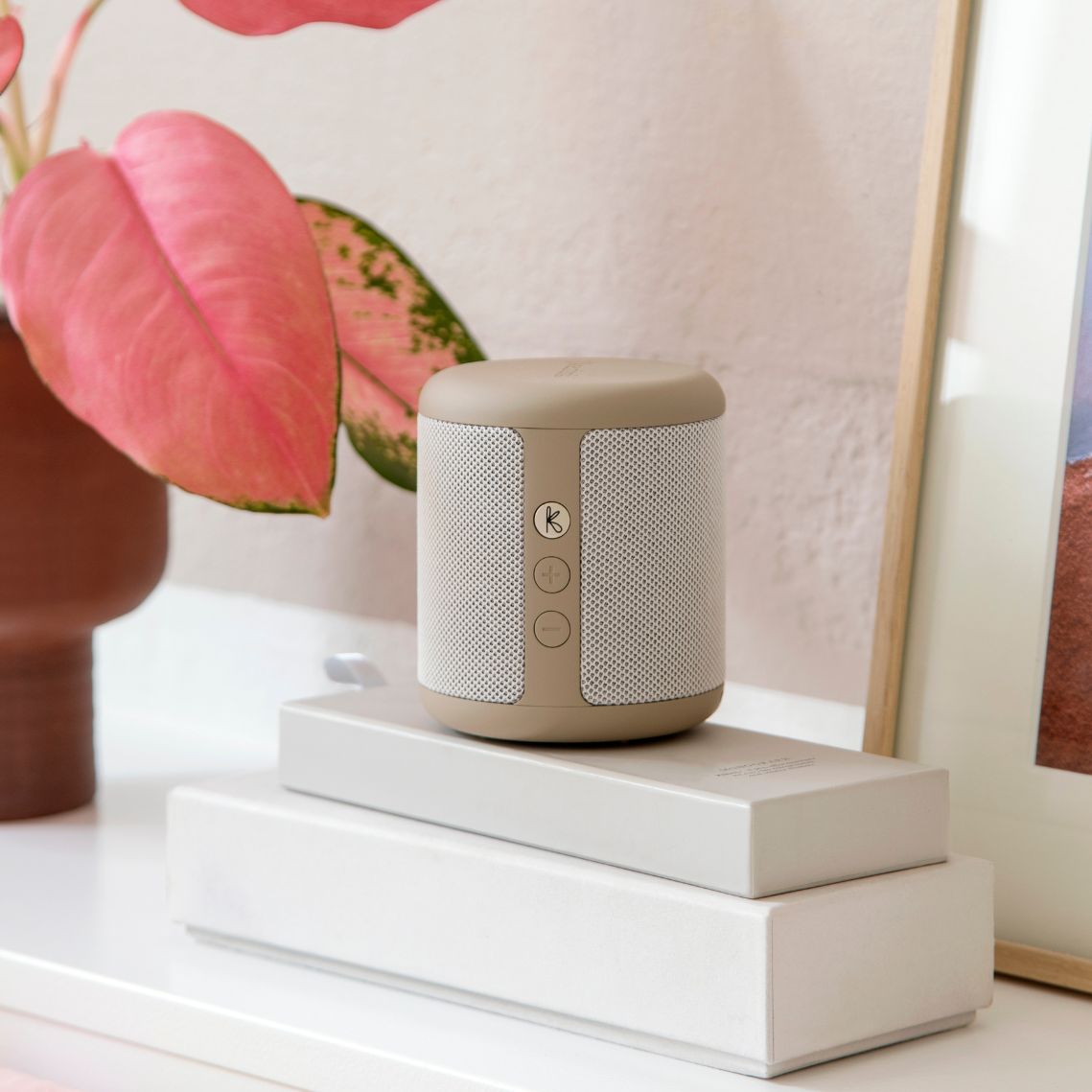 SoundWave – Portable Bluetooth Speaker with Powerful Sound