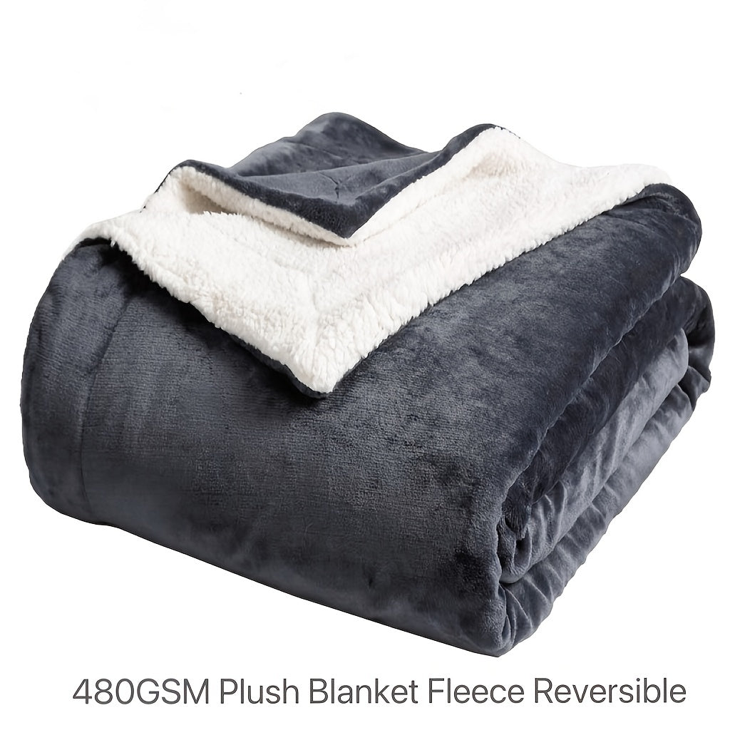 Chic Sherpa Fleece Blanket for Optimal Comfort