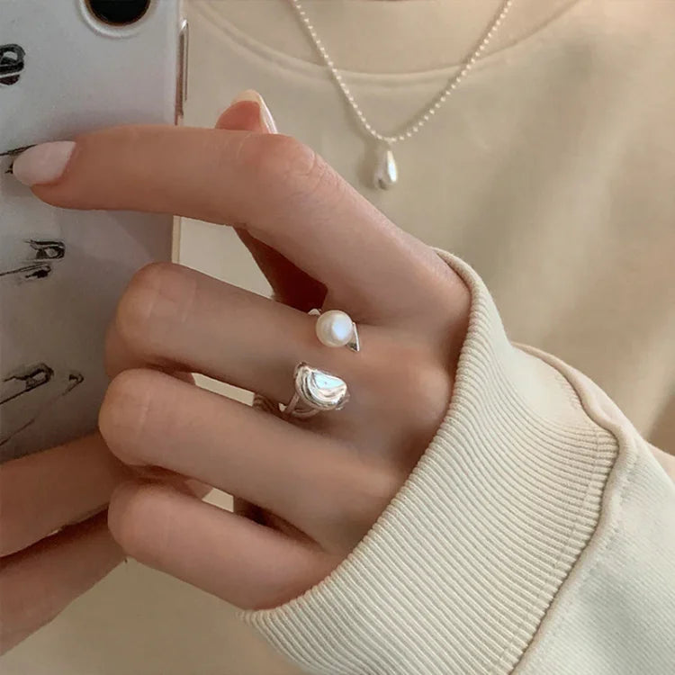 Elin Adjustable Pearl Ring - Stylish and Elegant