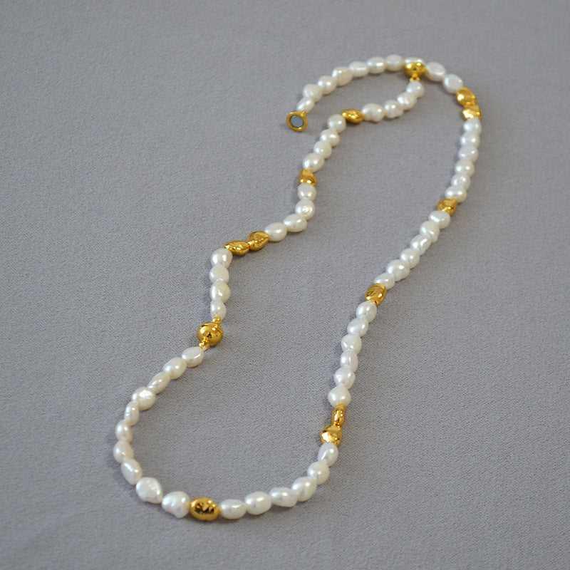UniqueGlow Pearl Necklace – Elegant Jewelry for Women