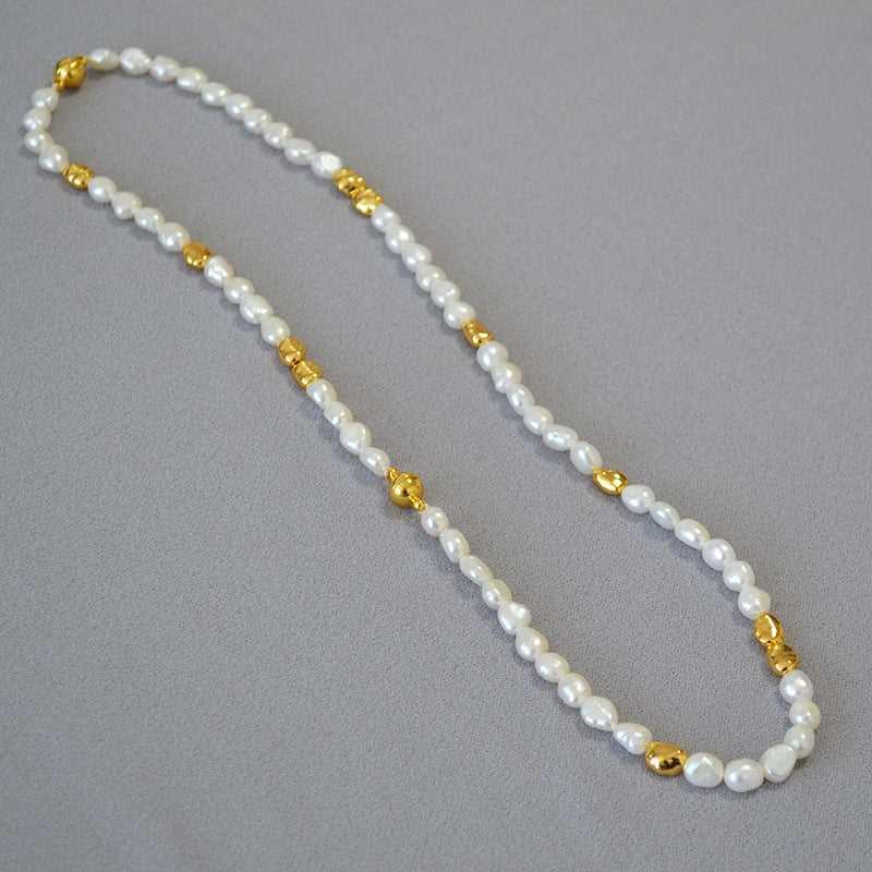 UniqueGlow Pearl Necklace – Elegant Jewelry for Women