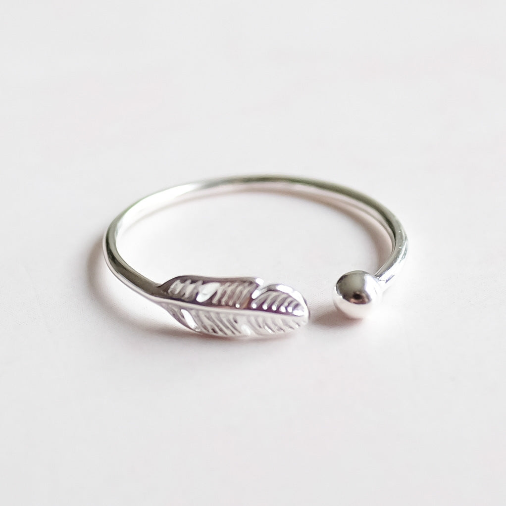 SilverPlume Ring – Elegant Silver Ring with Butterfly Pattern