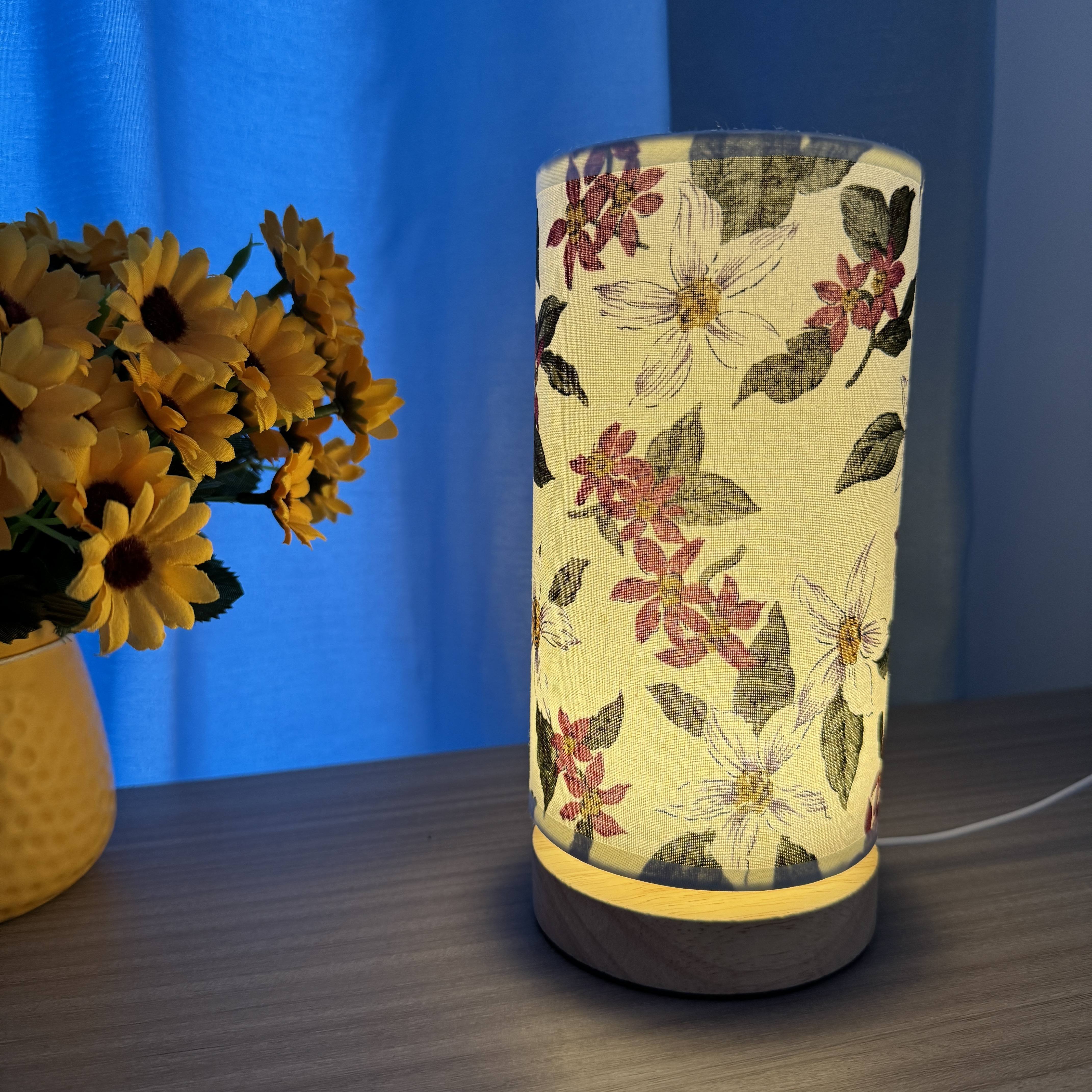 WoodGlow – Creative LED Table Lamp in Wood