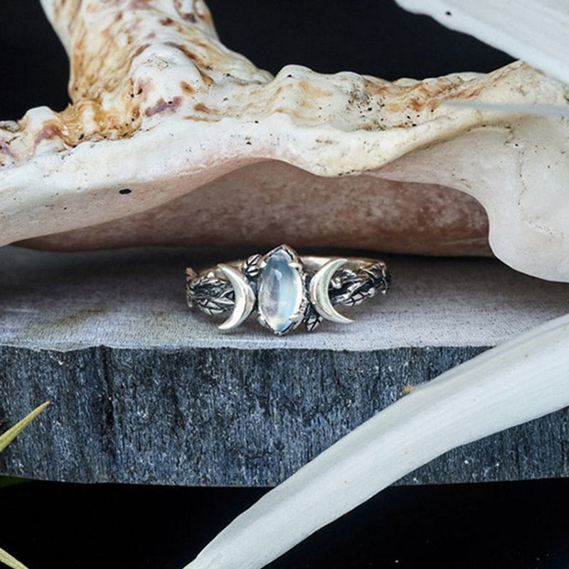 Elegant Iris Moonstone Statement Ring - Make a Bold Impression