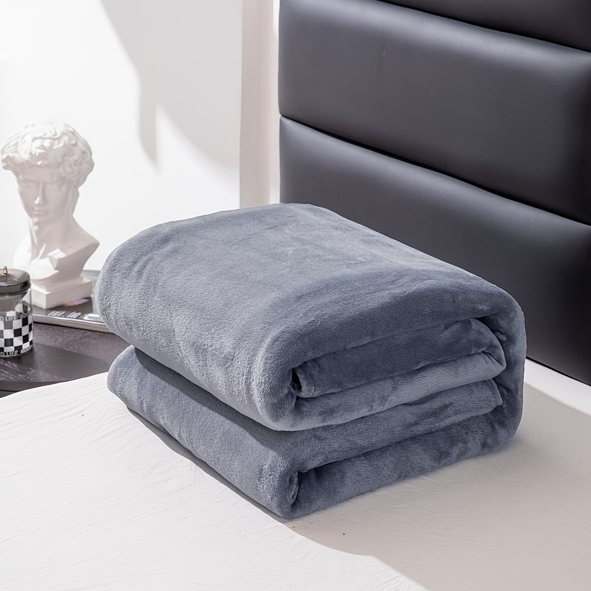 Grey Flannel Blanket - Luxurious Comfort for All Seasons