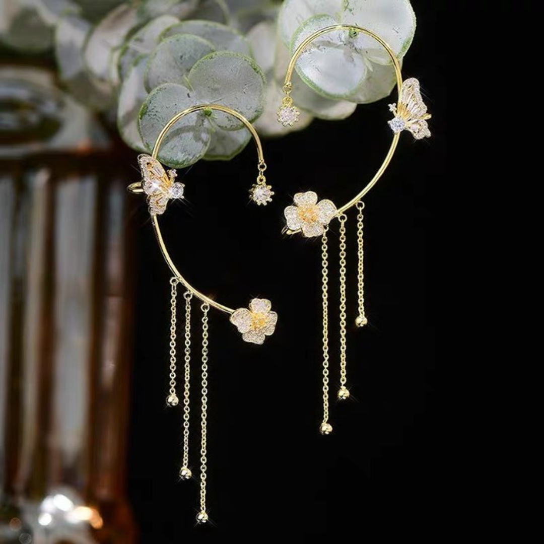 Aurelia Butterfly Pendant – Unique Fashion Accessory