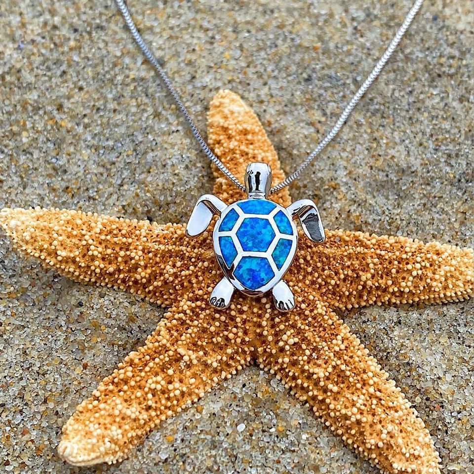 Elegant Silver Sea Turtle Jewelry Set - Necklace and Earrings from Marinella 