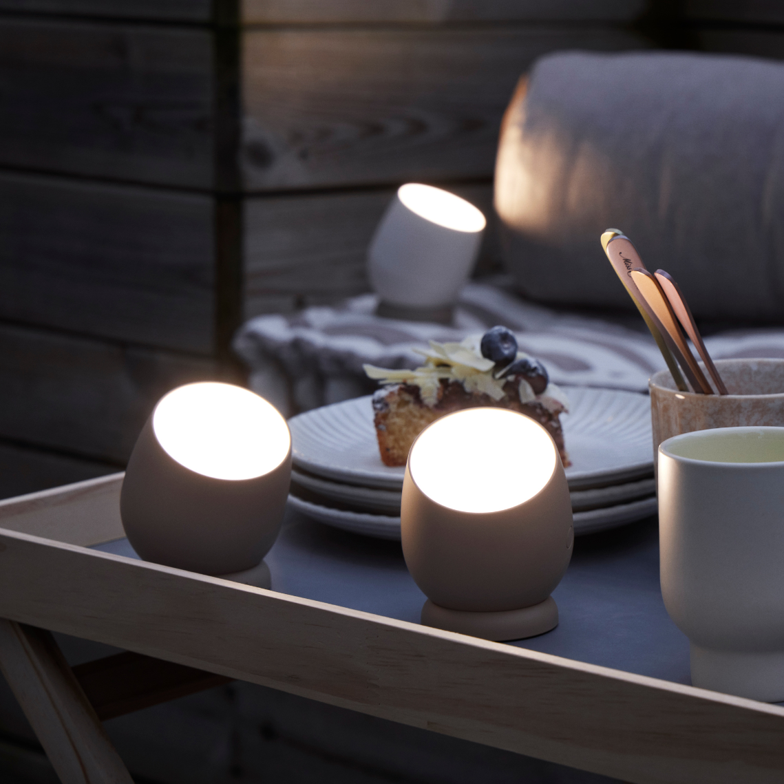 GlowTouch - Dimmable Wireless Table Lamp with Touch Control
