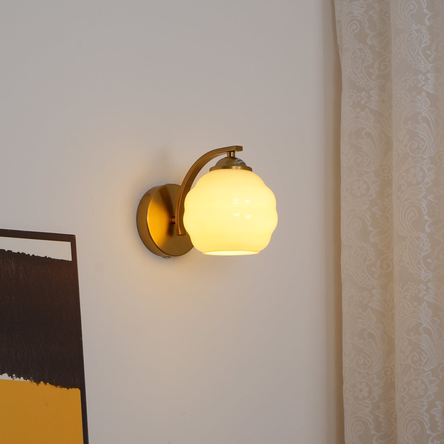 VintageGlam - Art Deco Wall Lamp for Timeless Interiors