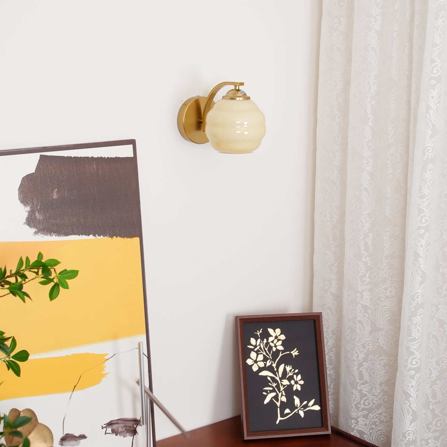 VintageGlam - Art Deco Wall Lamp for Timeless Interiors