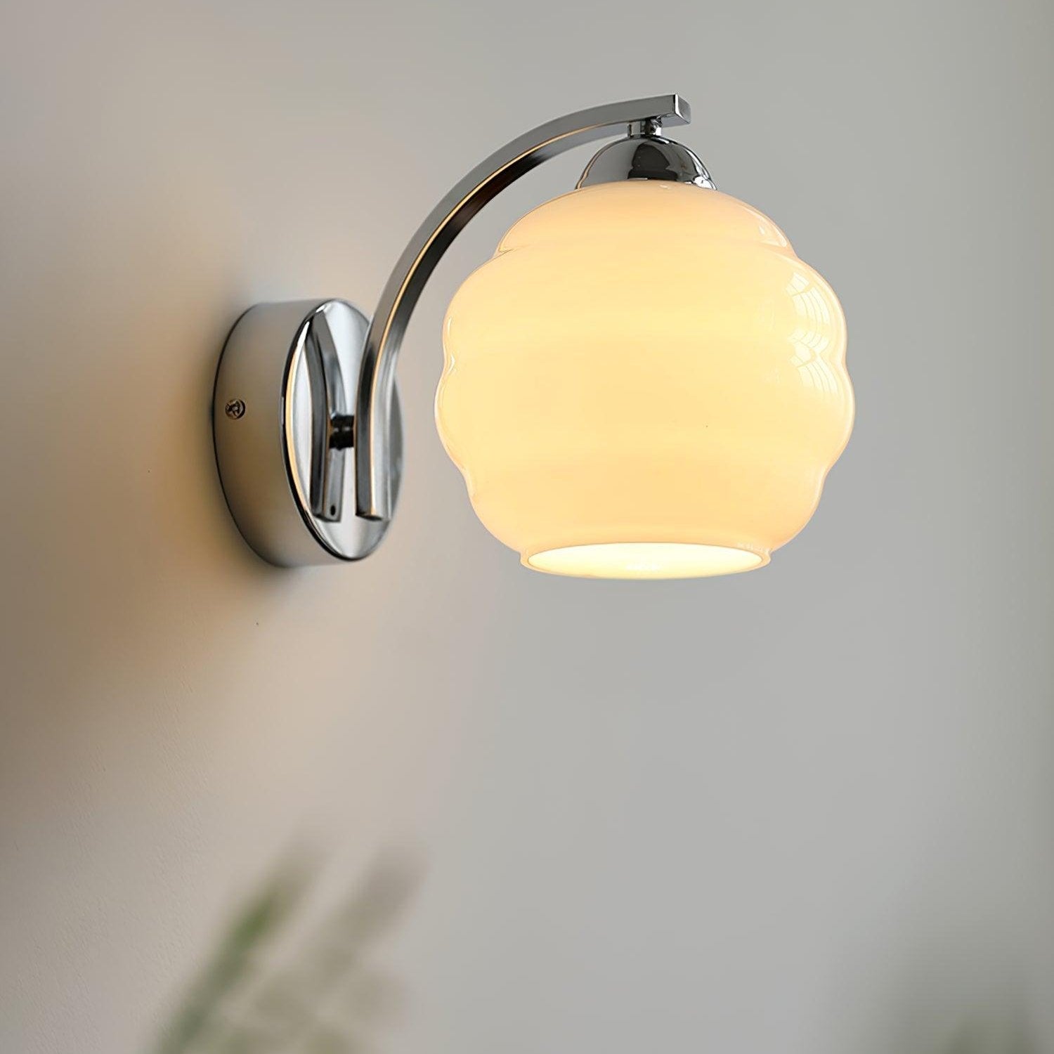 VintageGlam - Art Deco Wall Lamp for Timeless Interiors