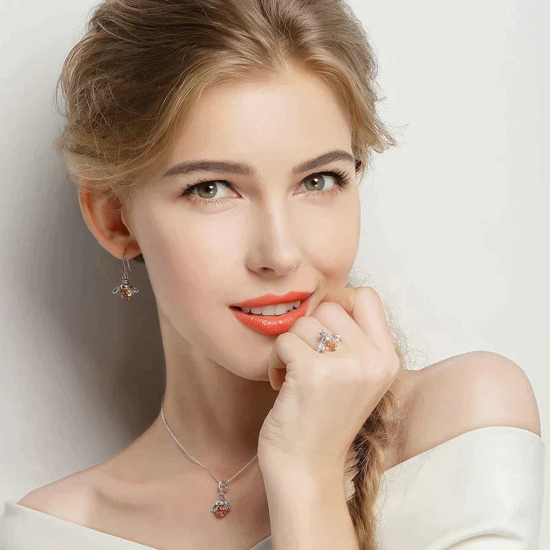 Royal Bee Swarm Earrings - Elegant and Unique Accessory