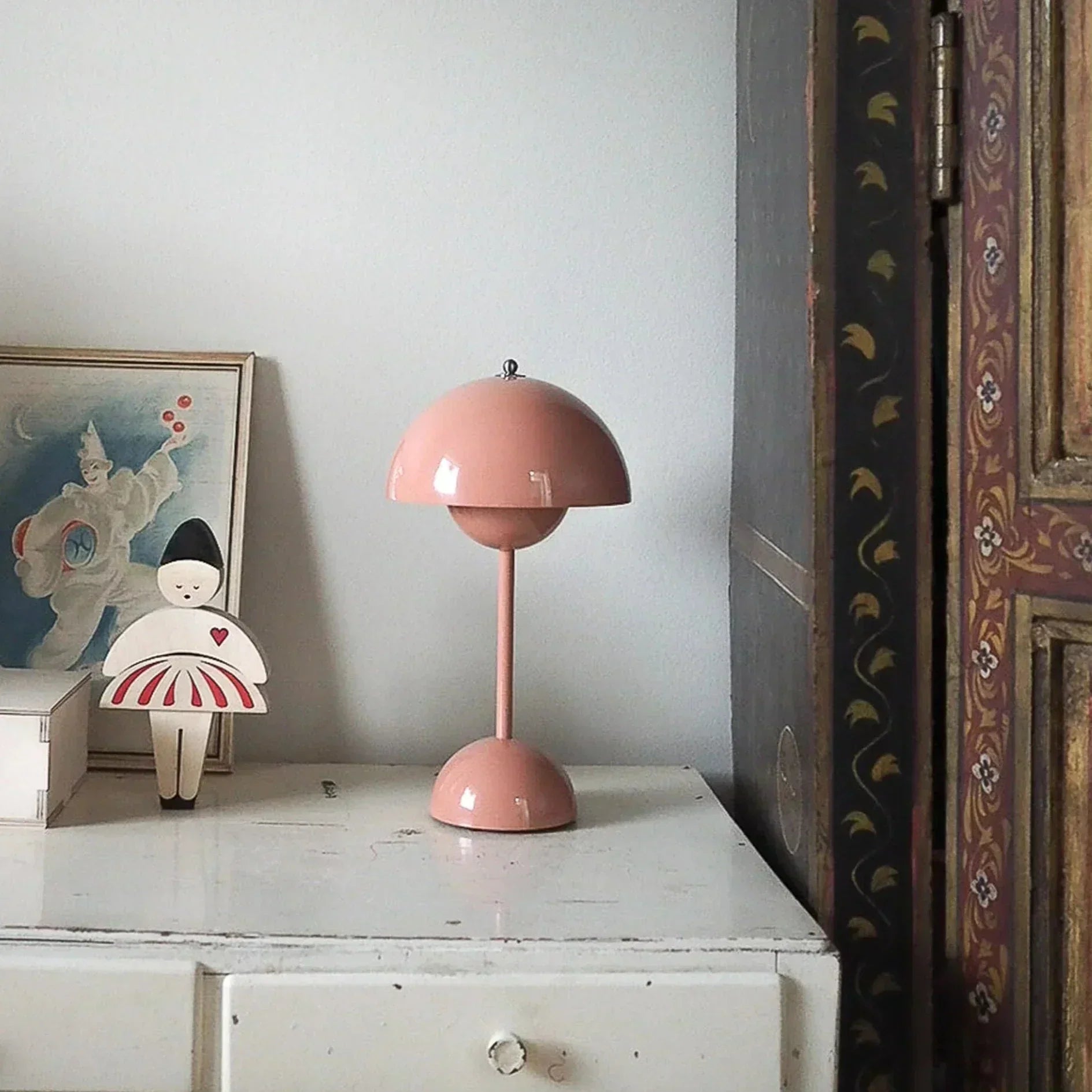 Lumilight – Playful Mushroom LED Lamp for Atmospheric Lighting