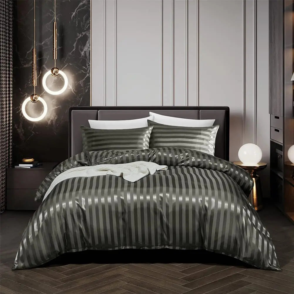 NoirLuxe Set - Luxurious Satin Bedding for Bedroom