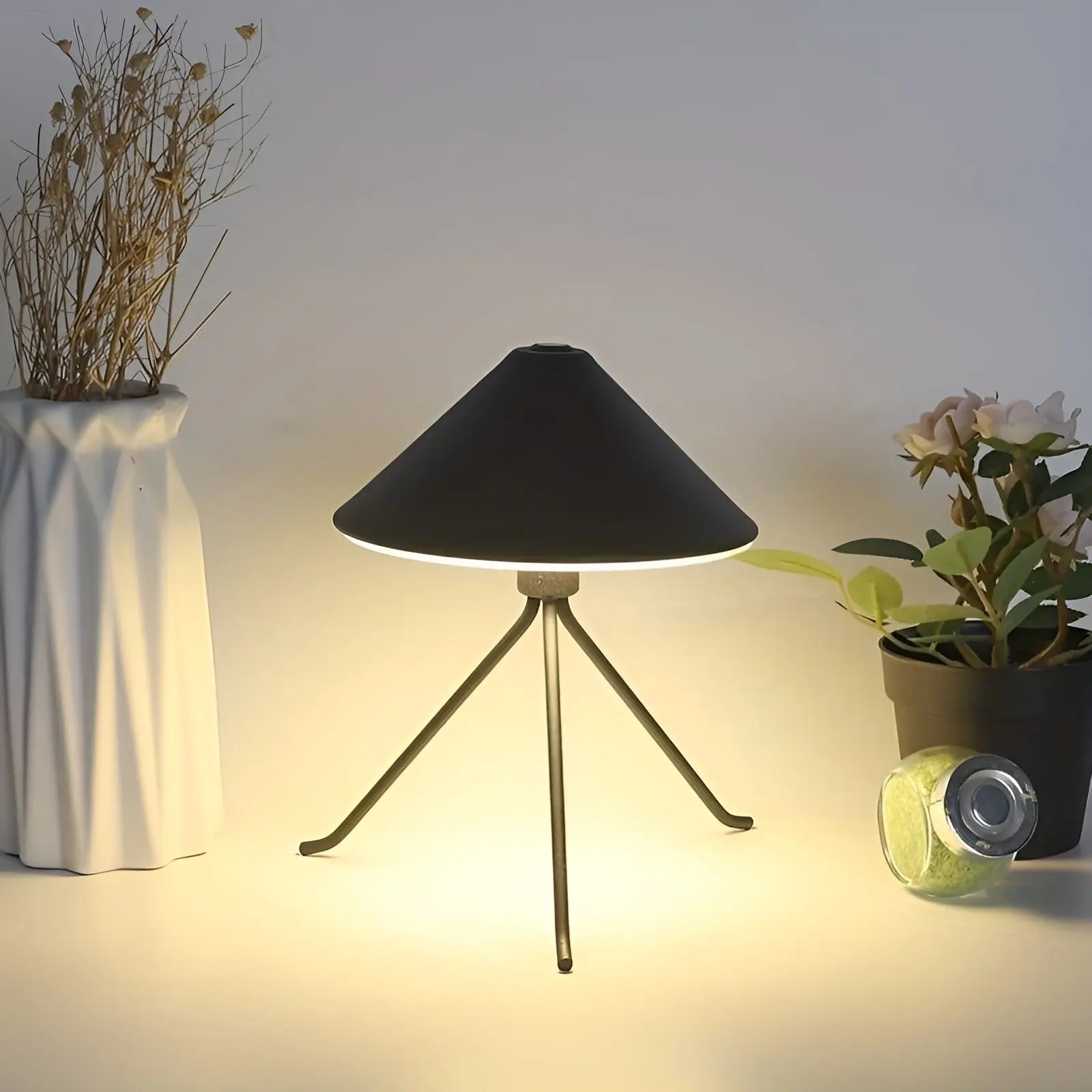 Eleganza Luxe Desk Lamp – USB Rechargeable LED Lighting with Chic Design in Black, Gold and Silver