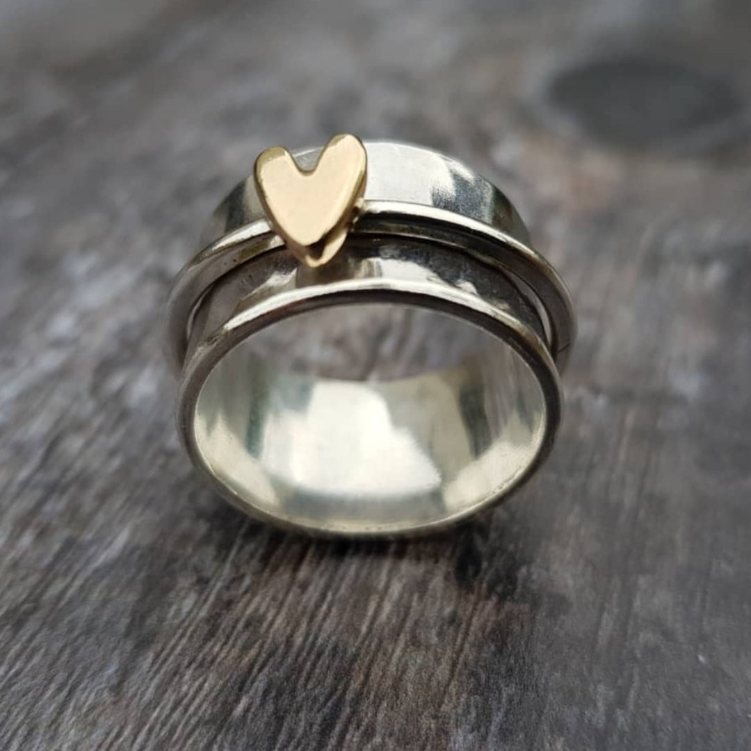 Captivating Vintage Silver Ring with Golden Heart - Auryn Collection